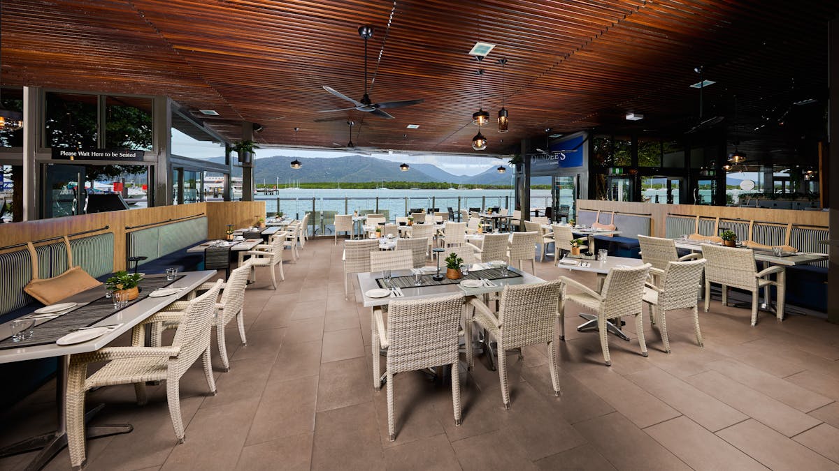 Under Cover dinning