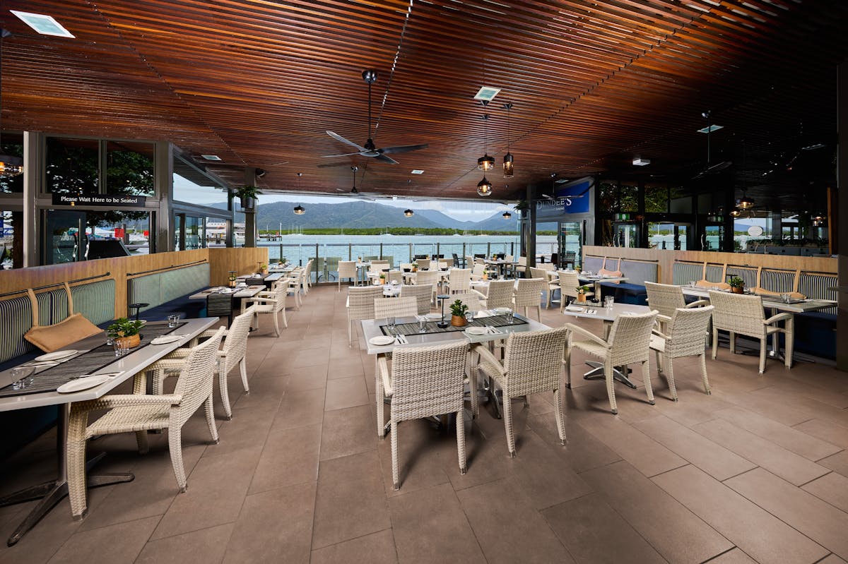Under Cover dinning