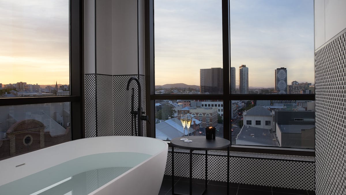 1 King One Bedroom Suite