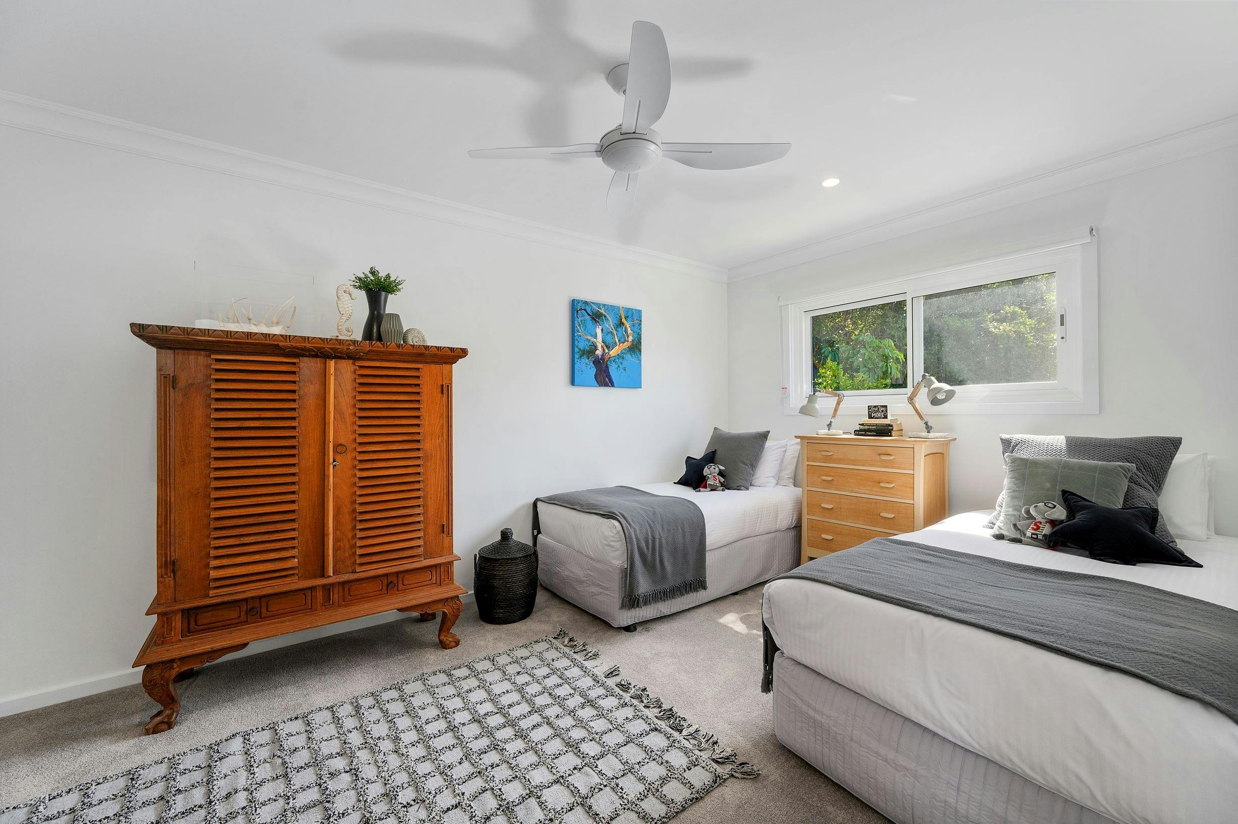 Childrens Room - Level 1