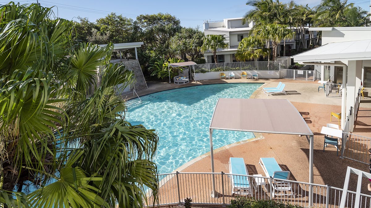 Swimming pool