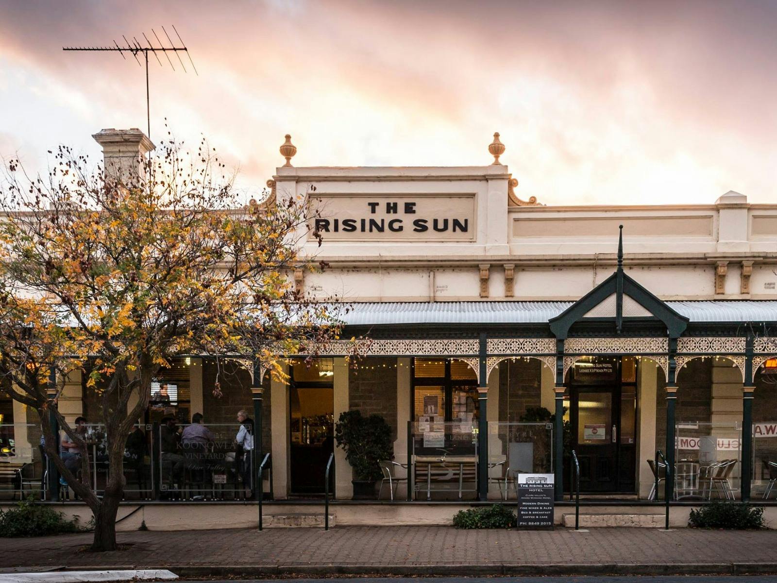 Visit The Rising Sun Hotel on the Auburn Wine Walk.