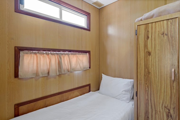 Economy Studio Cabin Pet Friendly