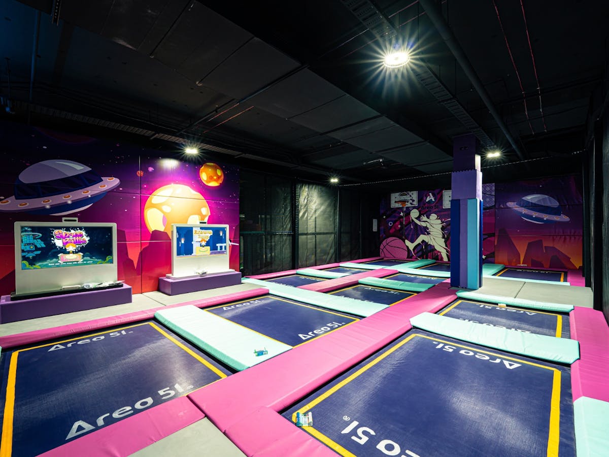 Area 51 World - Mt Gravatt