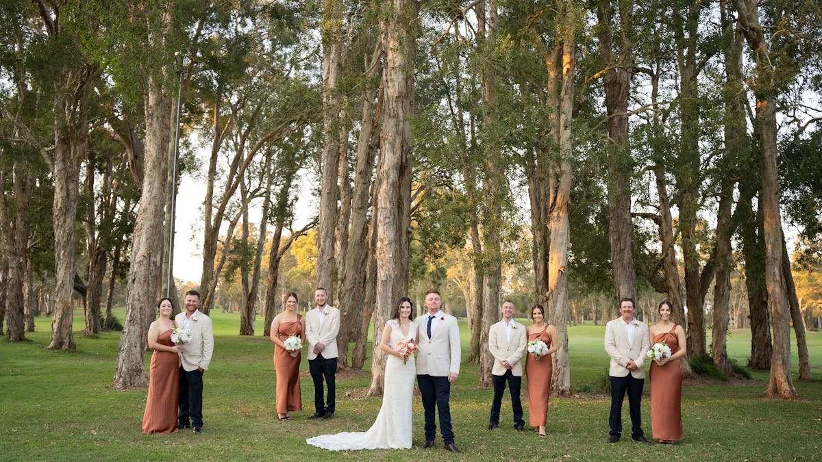 Redlands Coast wedding by Romana Saeheng