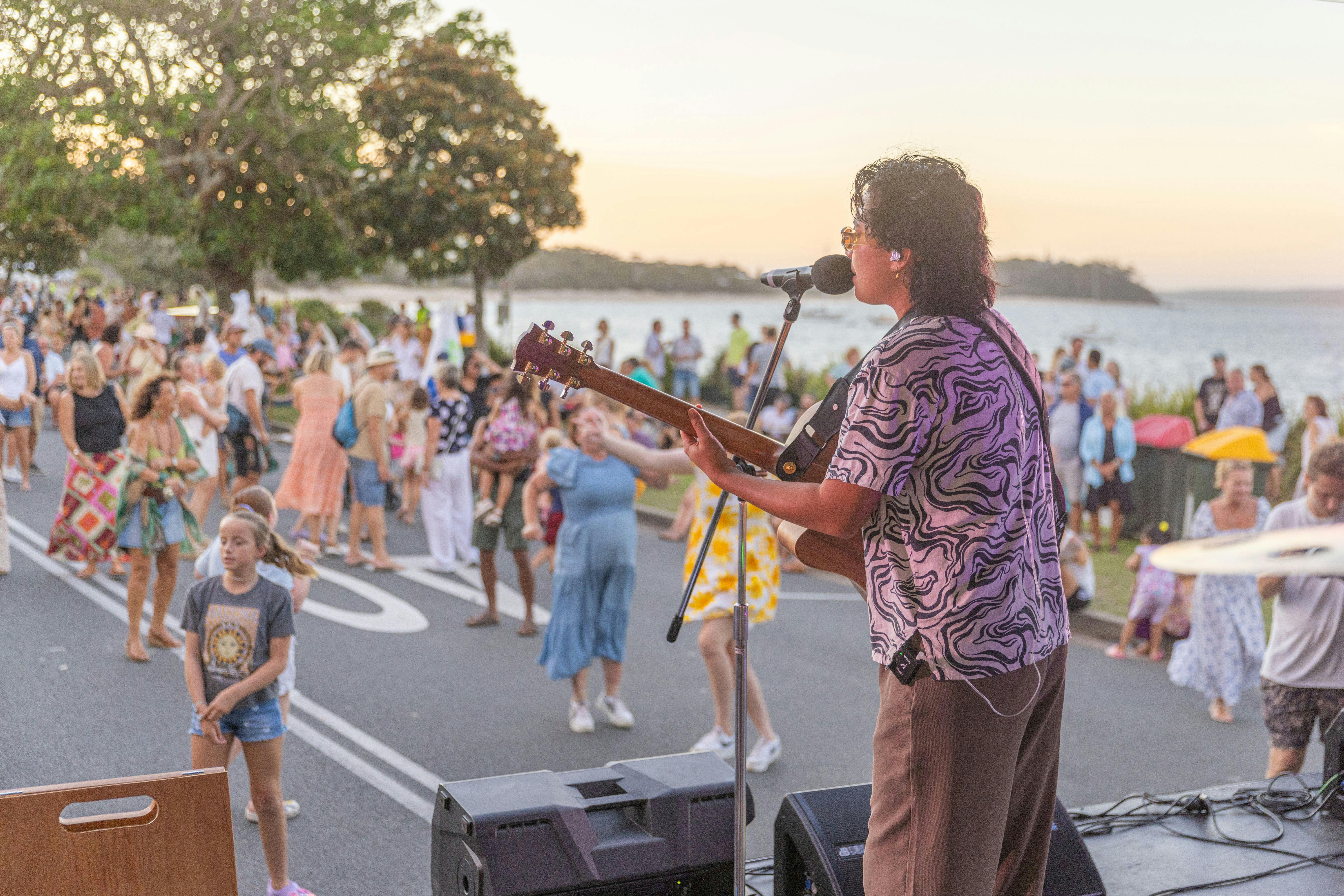 Main Stage Live Music from 3pm - 9pm