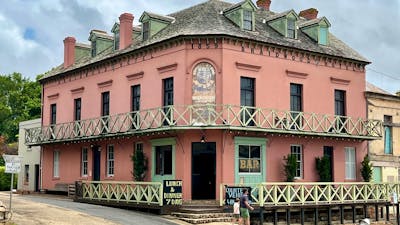 Exterior photo of the Braidwood Hotel taken from Wallace St. It is a Georgian Style Pub.