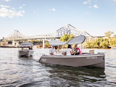Explore beautiful Brisbane board GoBoat! Explore beautiful Brisbane board GoBoat!