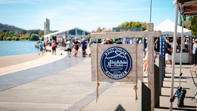 Market sign at the lake