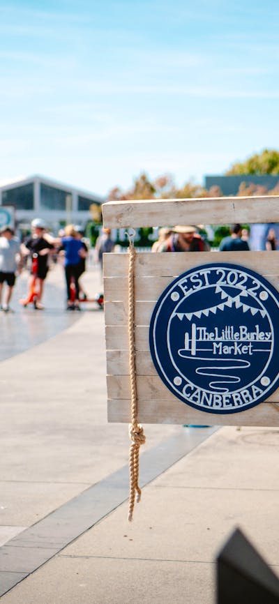 Market sign at the lake