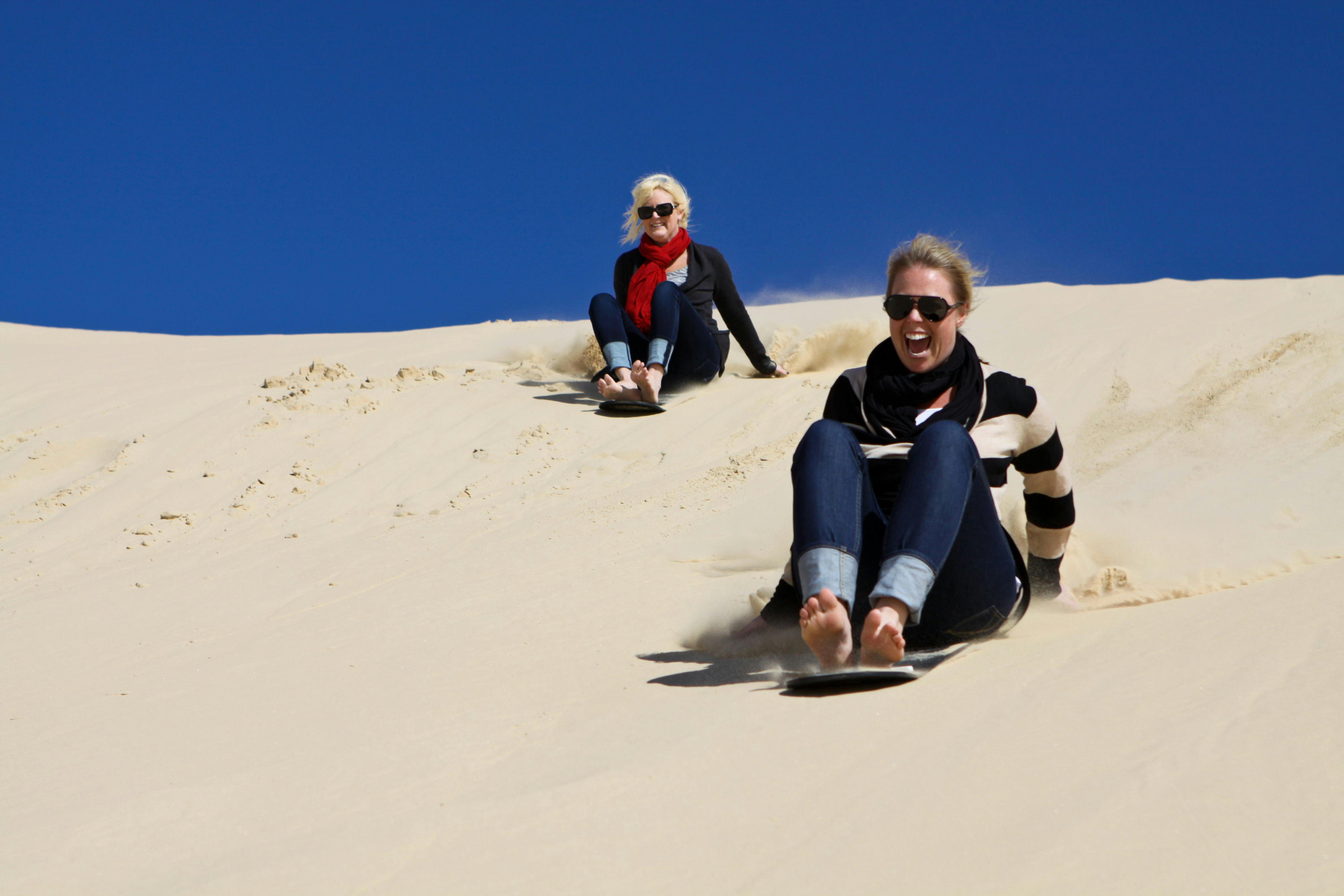 Sandboarding auf den Dünen von Port Stephens
