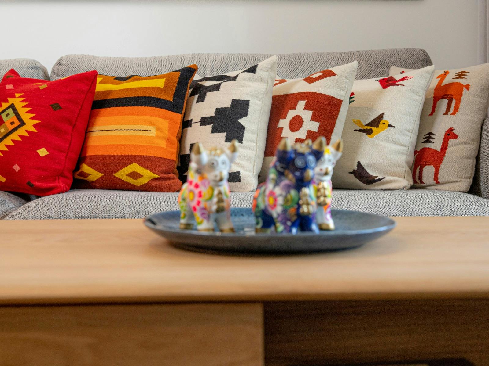 Luma Kuna cushions
