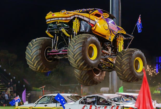 Monster Truck Thrillmasters Extreme