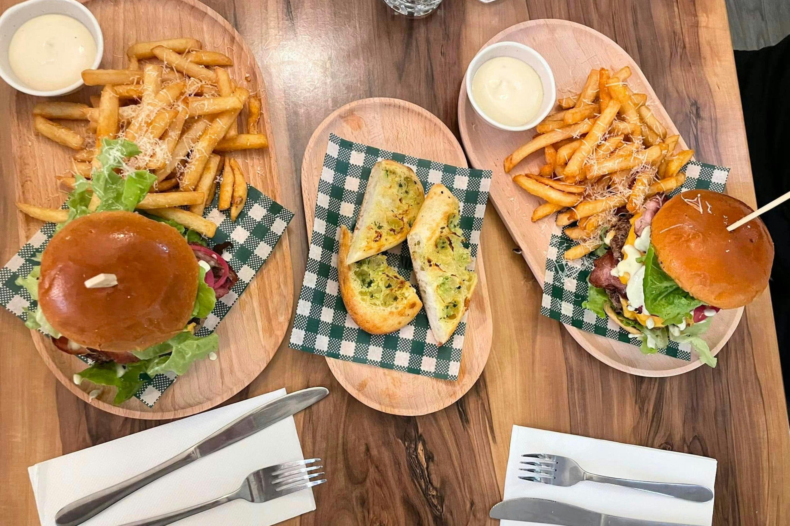 Burgers and chips
