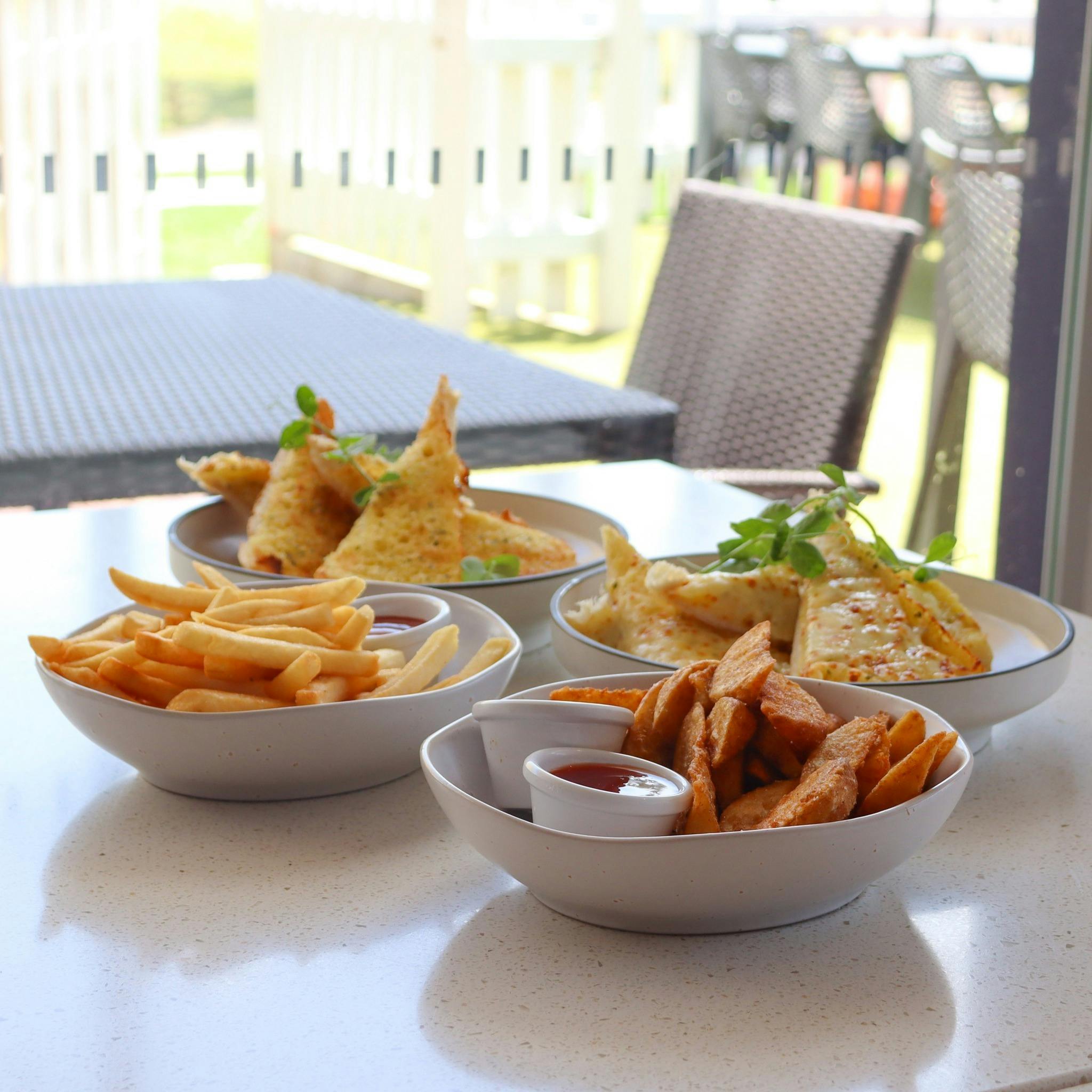 Lovedale Bar + Grill