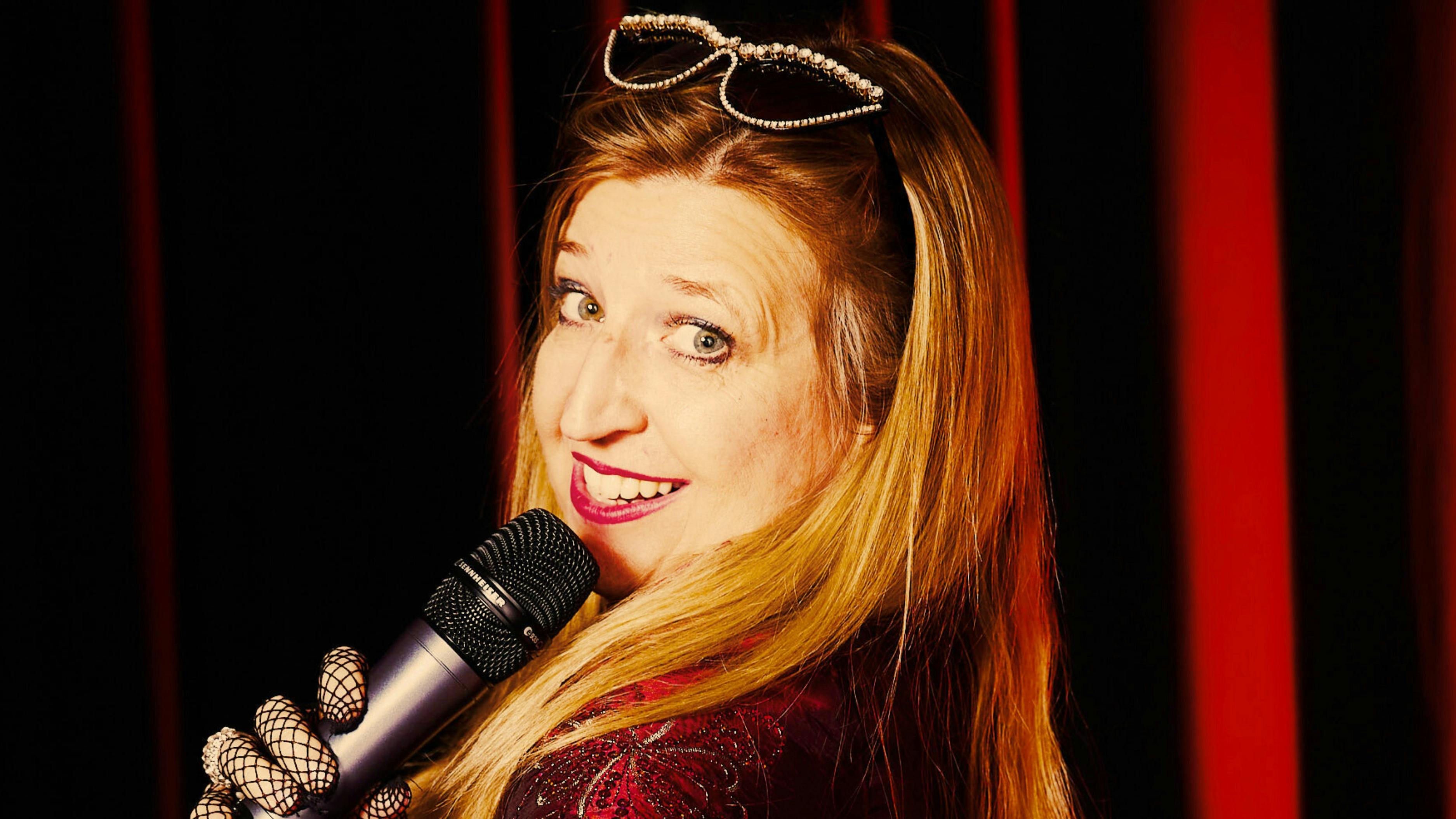 Chansons - Piaf, Brel & Me - Musical Cabaret about France - Stefanie Rummel