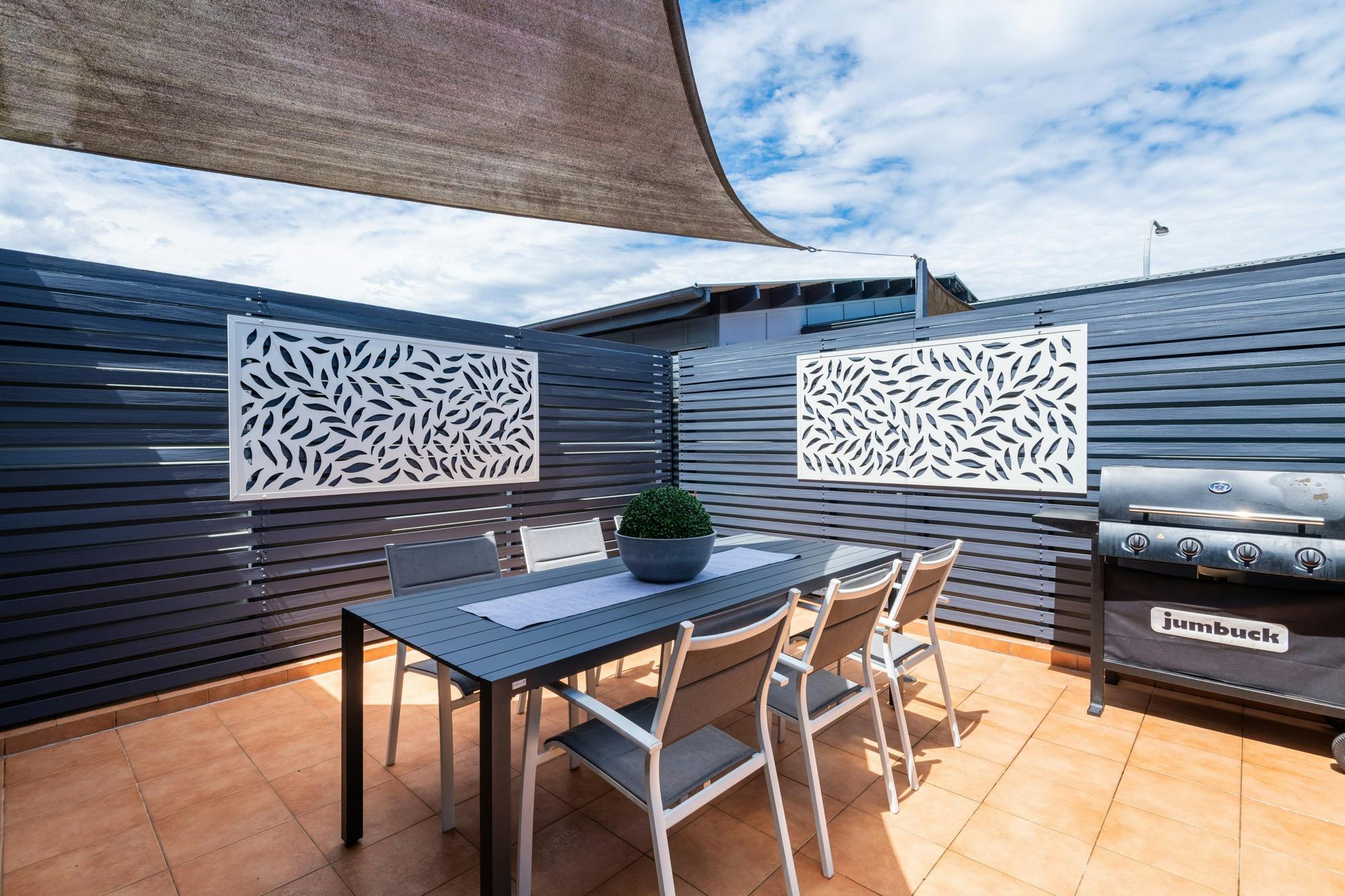2BR Premium Apartment "Summercloud"