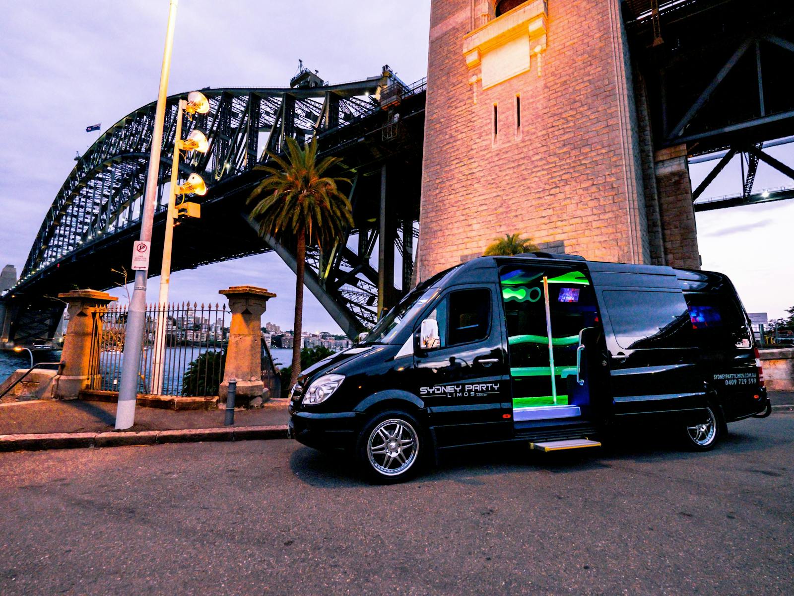 Sydney Party Limos