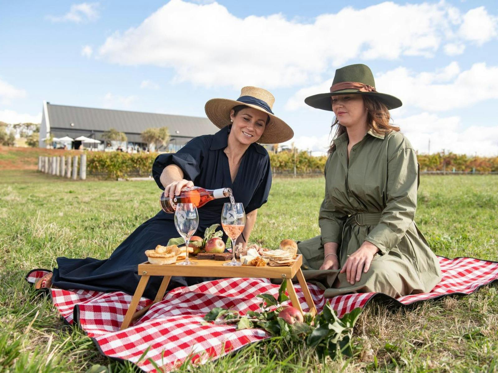 Guests enjoying Printhie Picnic