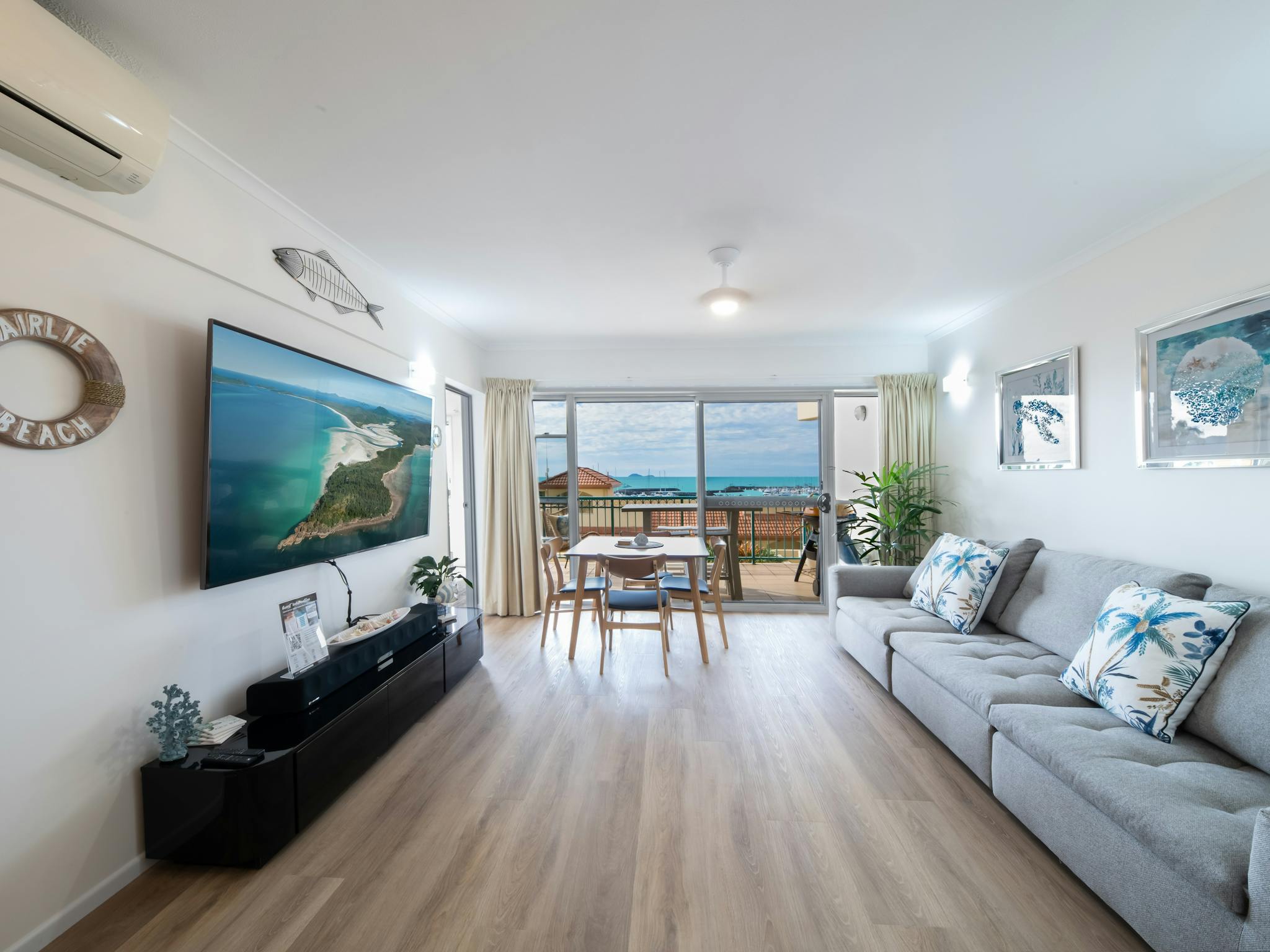 2 Bedroom Apartment - Living Space 2 Bedroom Apartment - Living Space