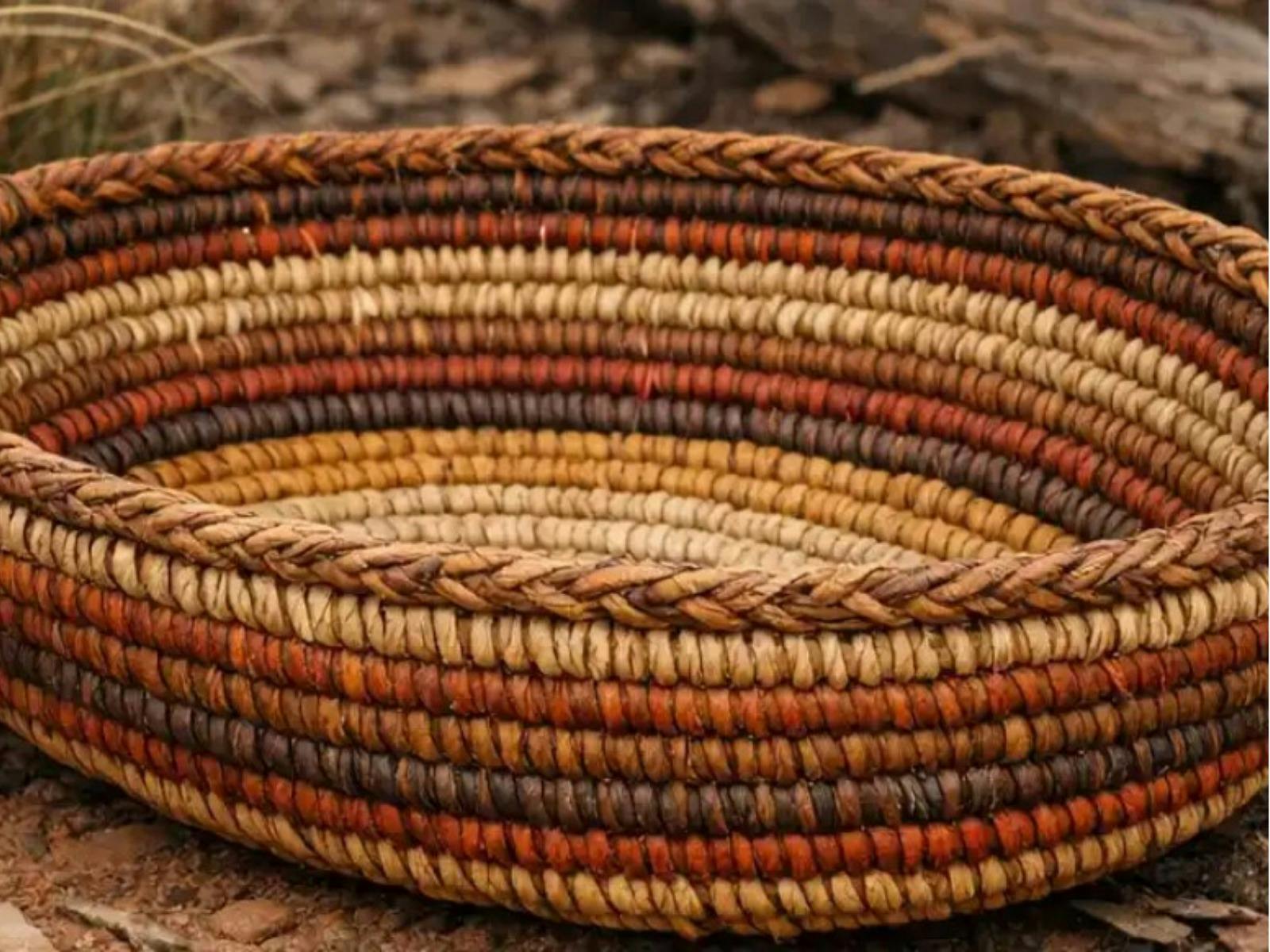 Weaving Jodie Munday
