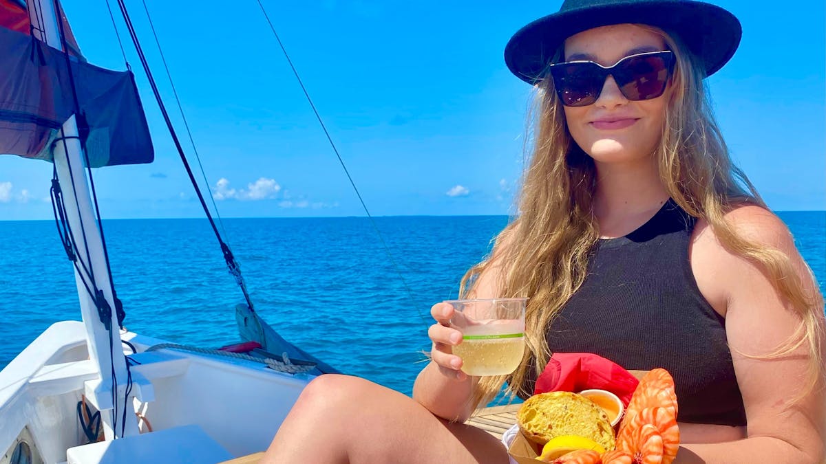 Shaolin Chinese Junk Boat Seafood Lunch Sail in Port Douglas