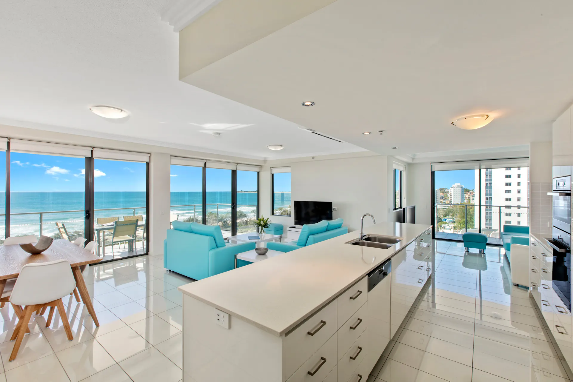 SUPERIOR APARTMENT WITH OCEAN VIEWS (LEVELS 5-10)