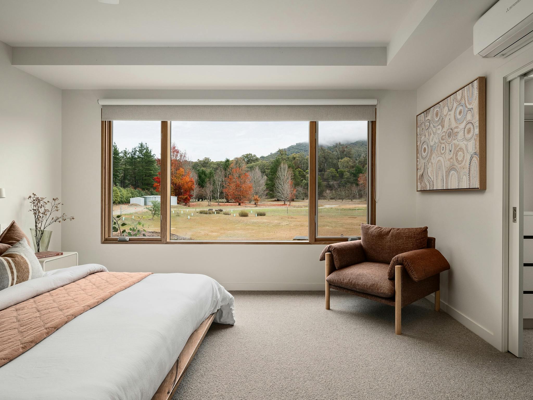 silver house, bedroom