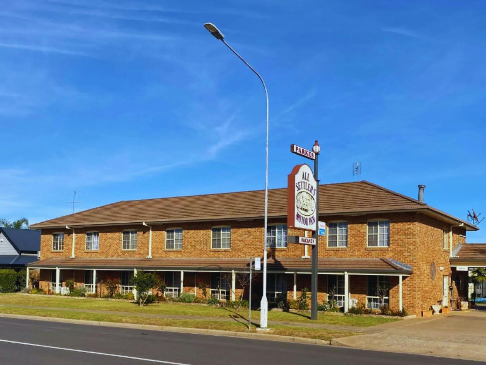 All Settlers Motor Inn Street View