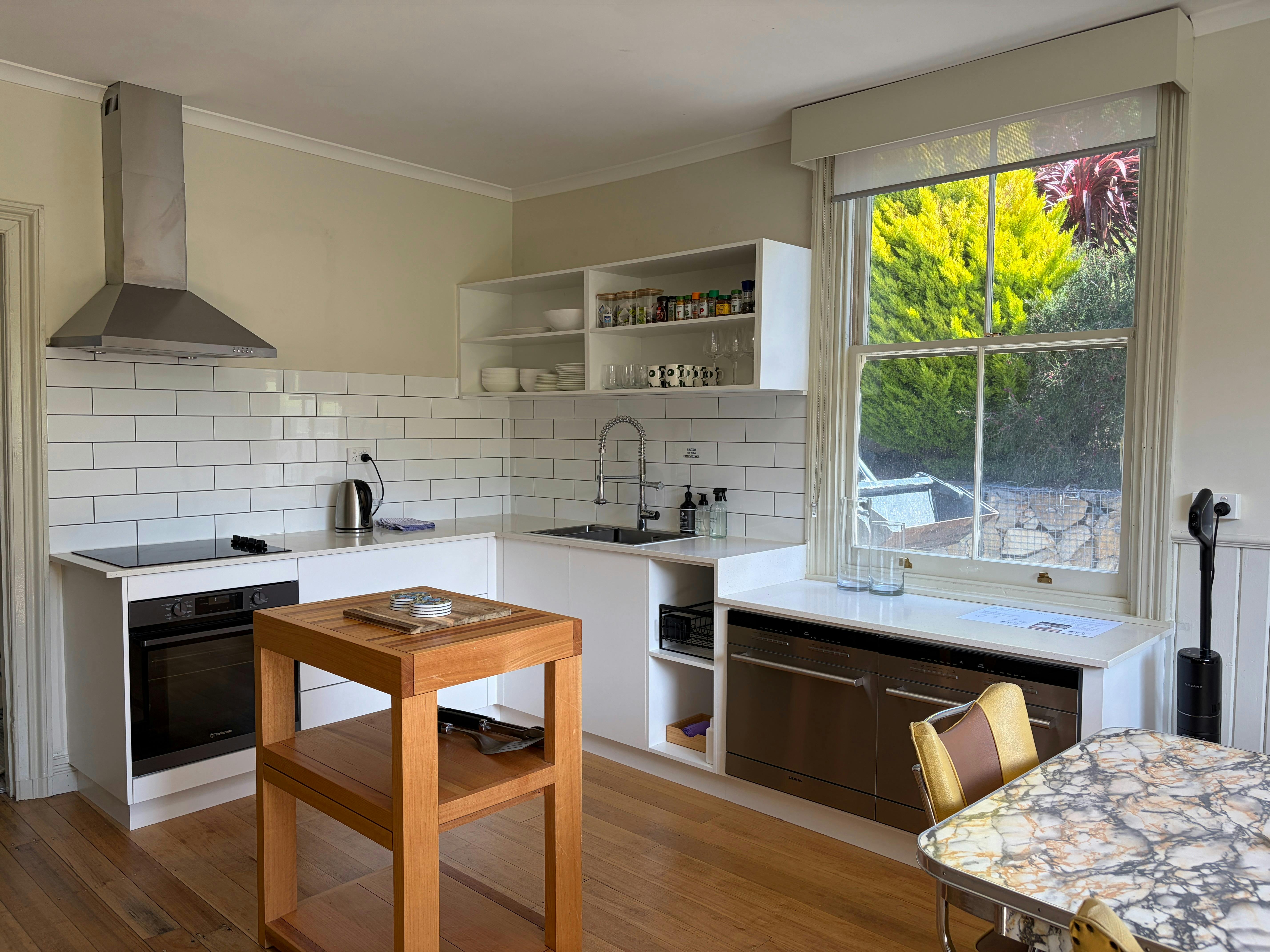 Fully featured Kitchen