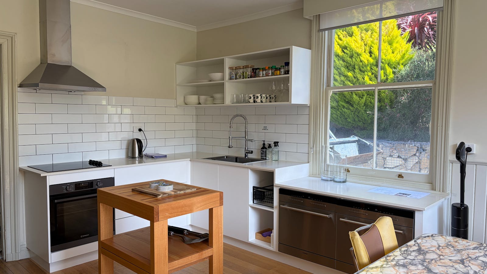 Fully featured Kitchen