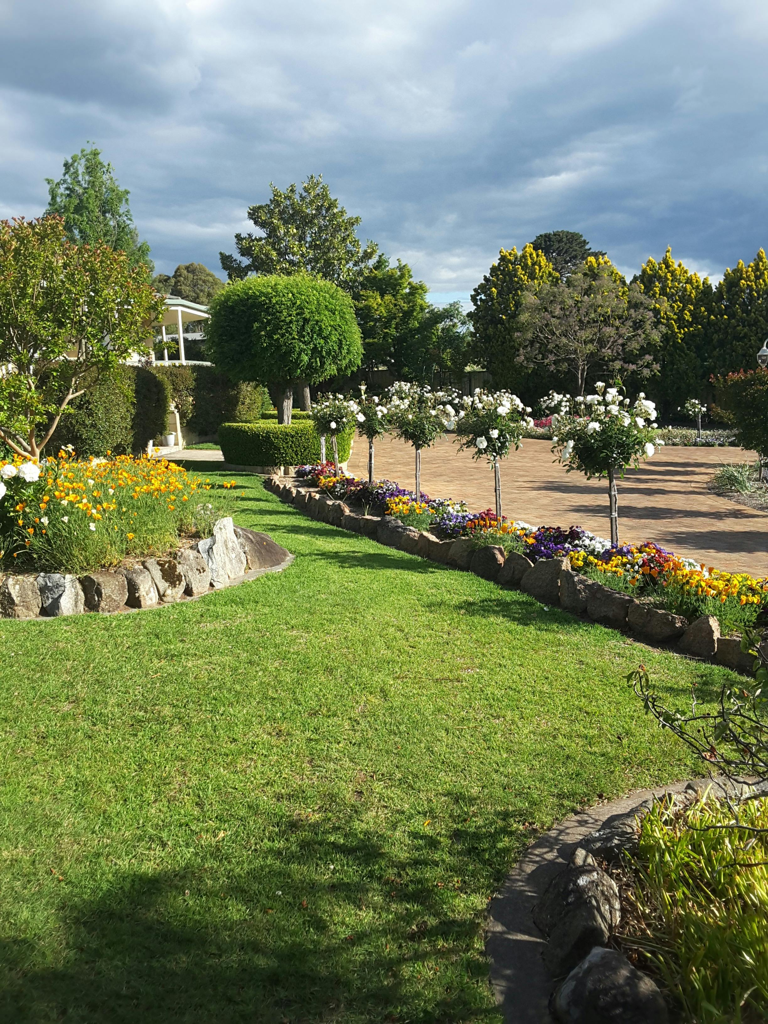 New England Spring Garden Trail - Tenterfield