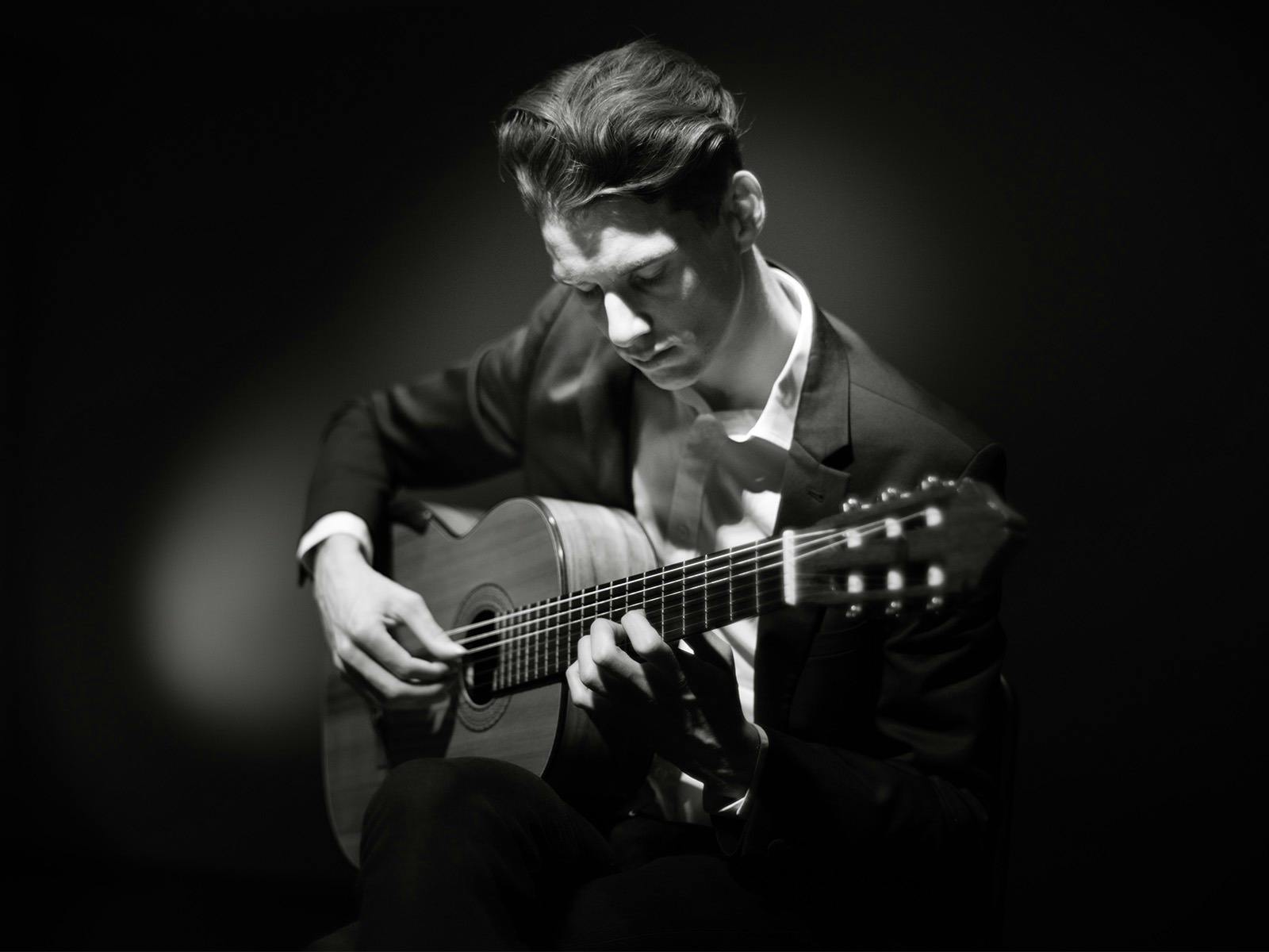 Callum Henshaw: The Classical Guitar