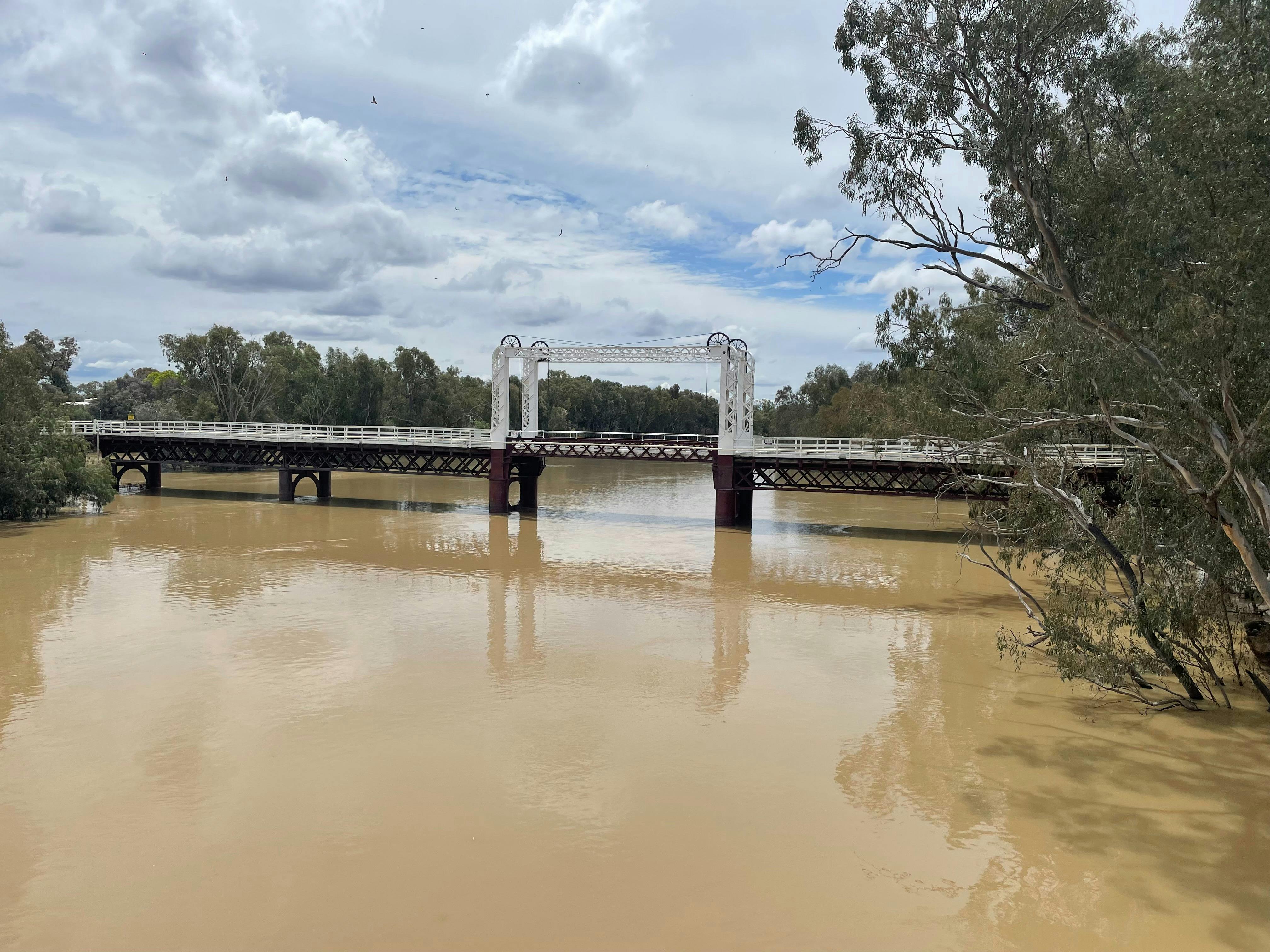 Bourke Horizontal Bridge