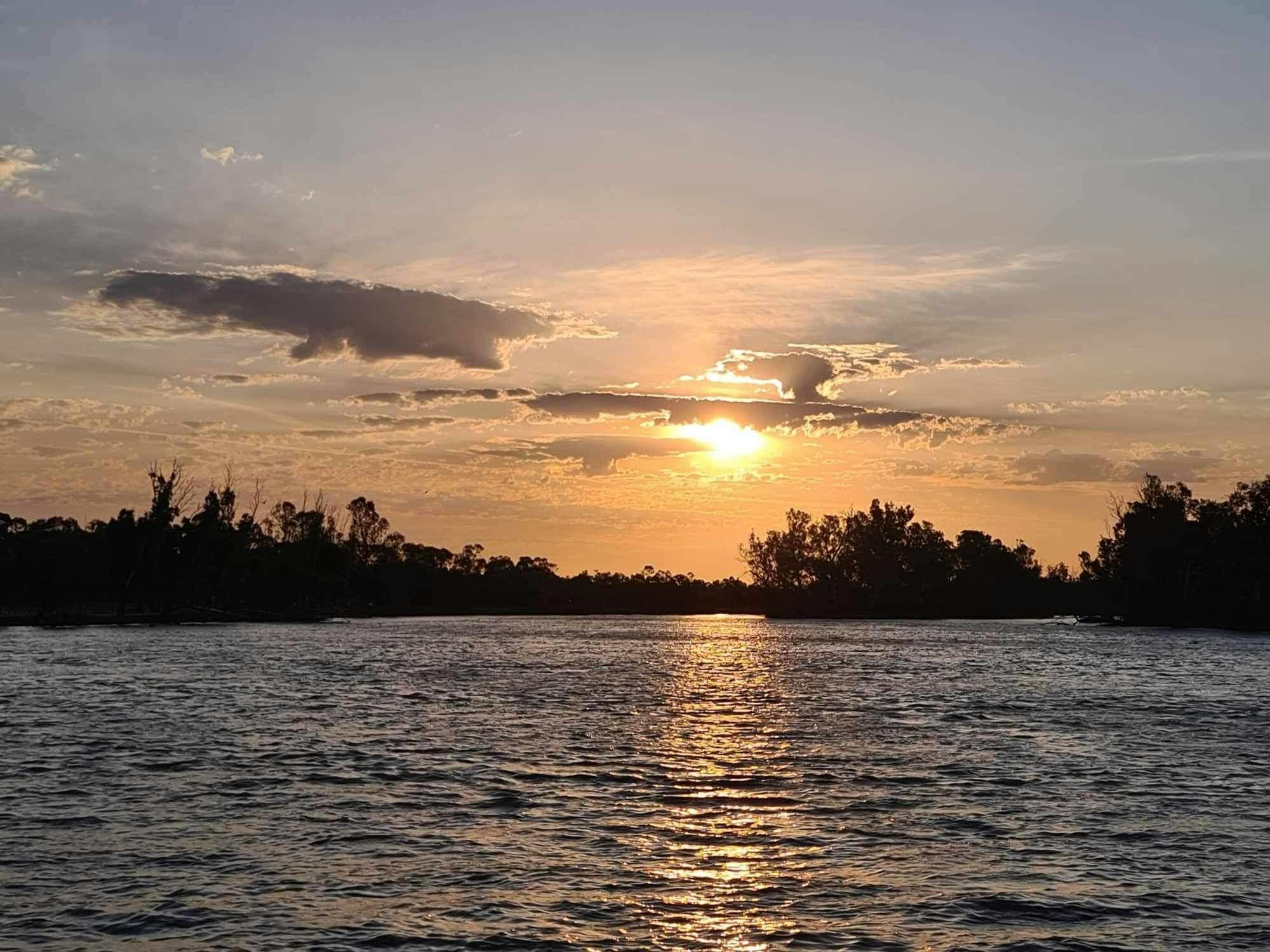 10% off Your Winter Houseboat Escape