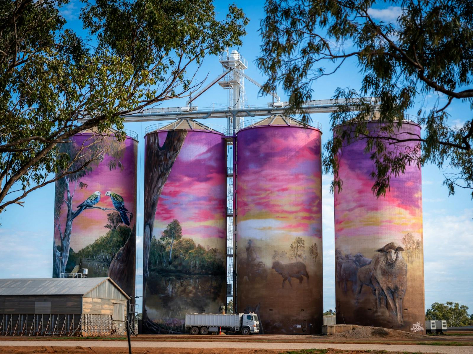 Thallon Silos Art Trail QLD Thallon Silos Art Trail QLD