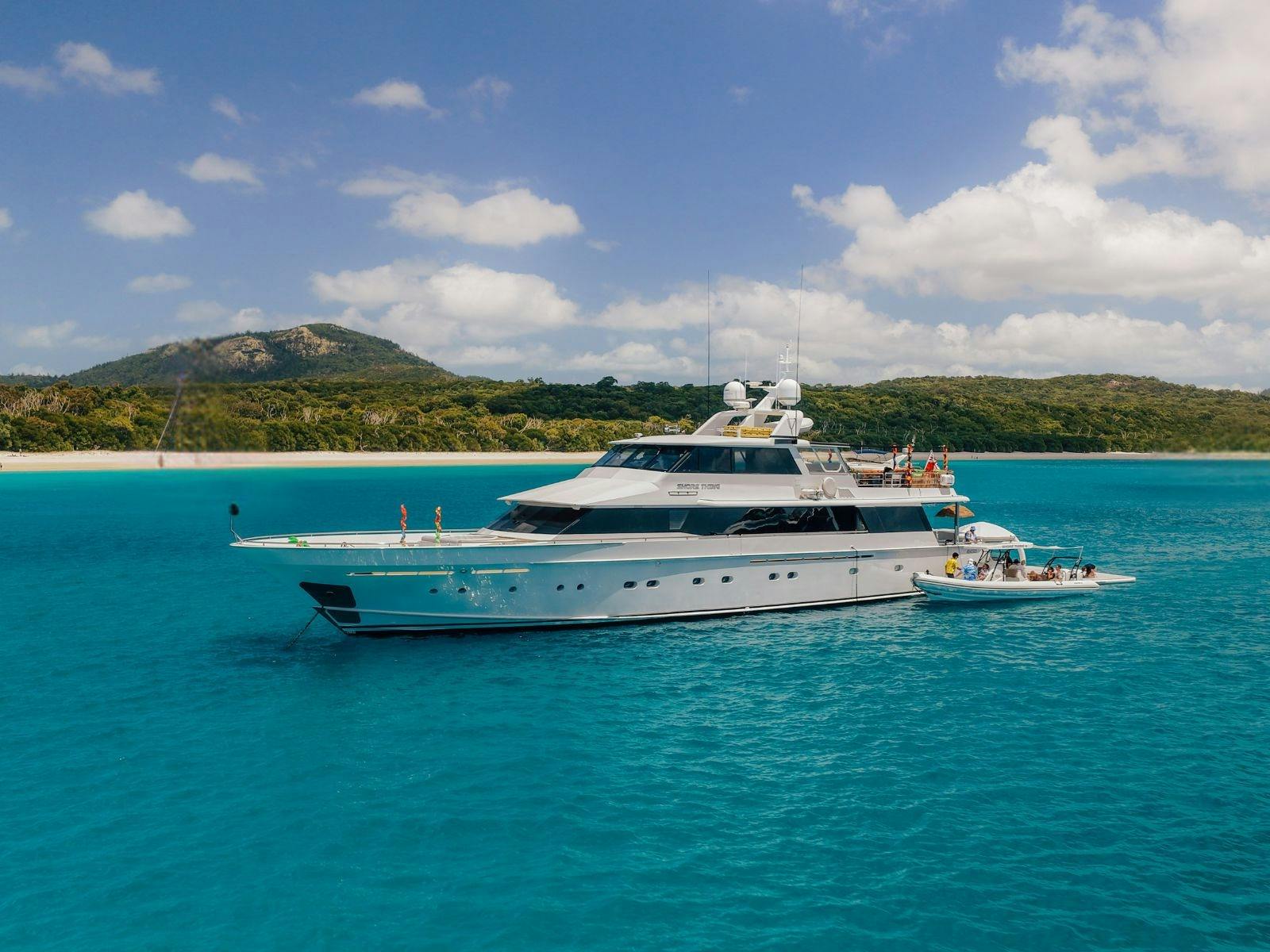Whitsundays 3 Night Luxury Yacht Charter