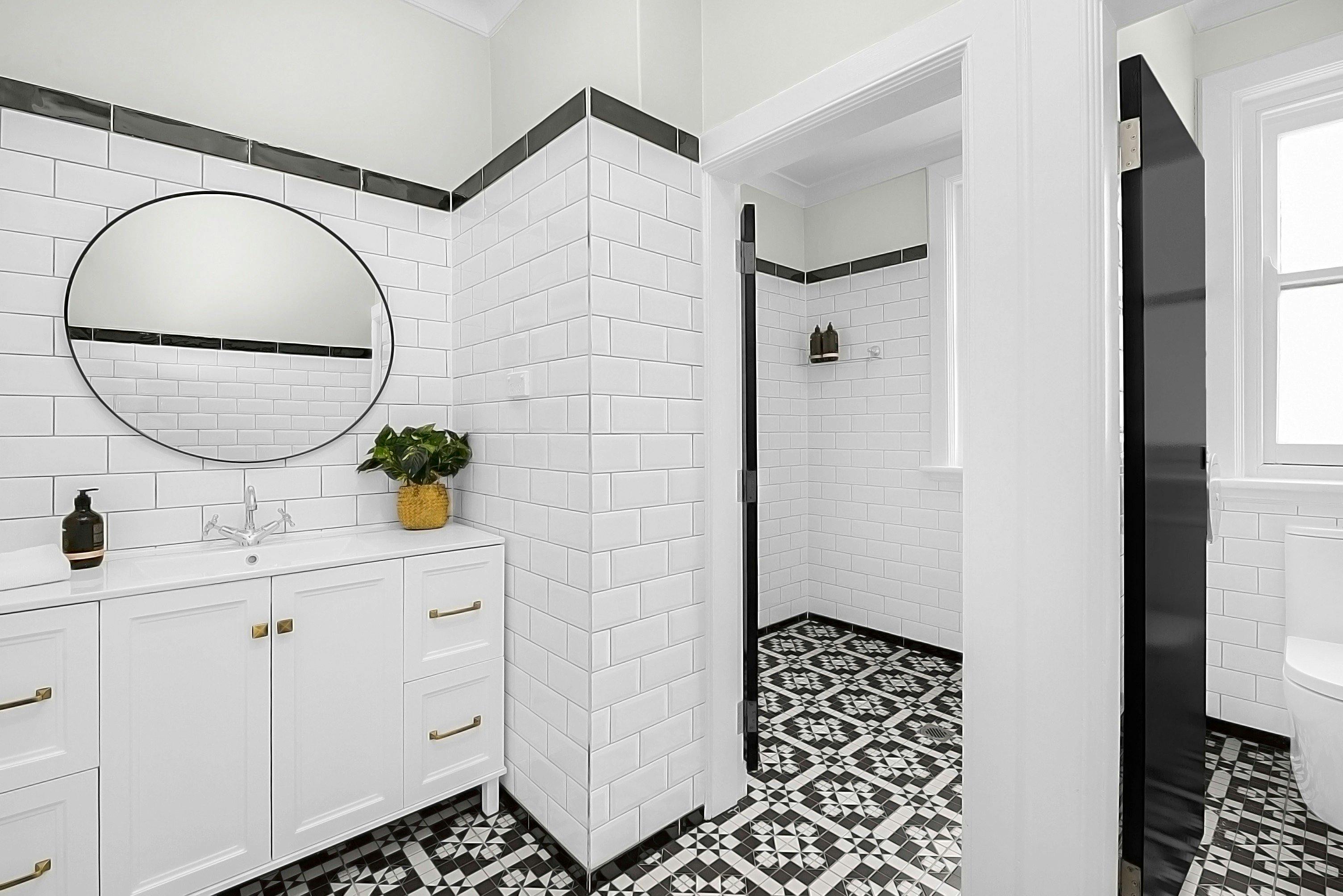 Horse and Jockey Hotel Homebush - Shared bathroom