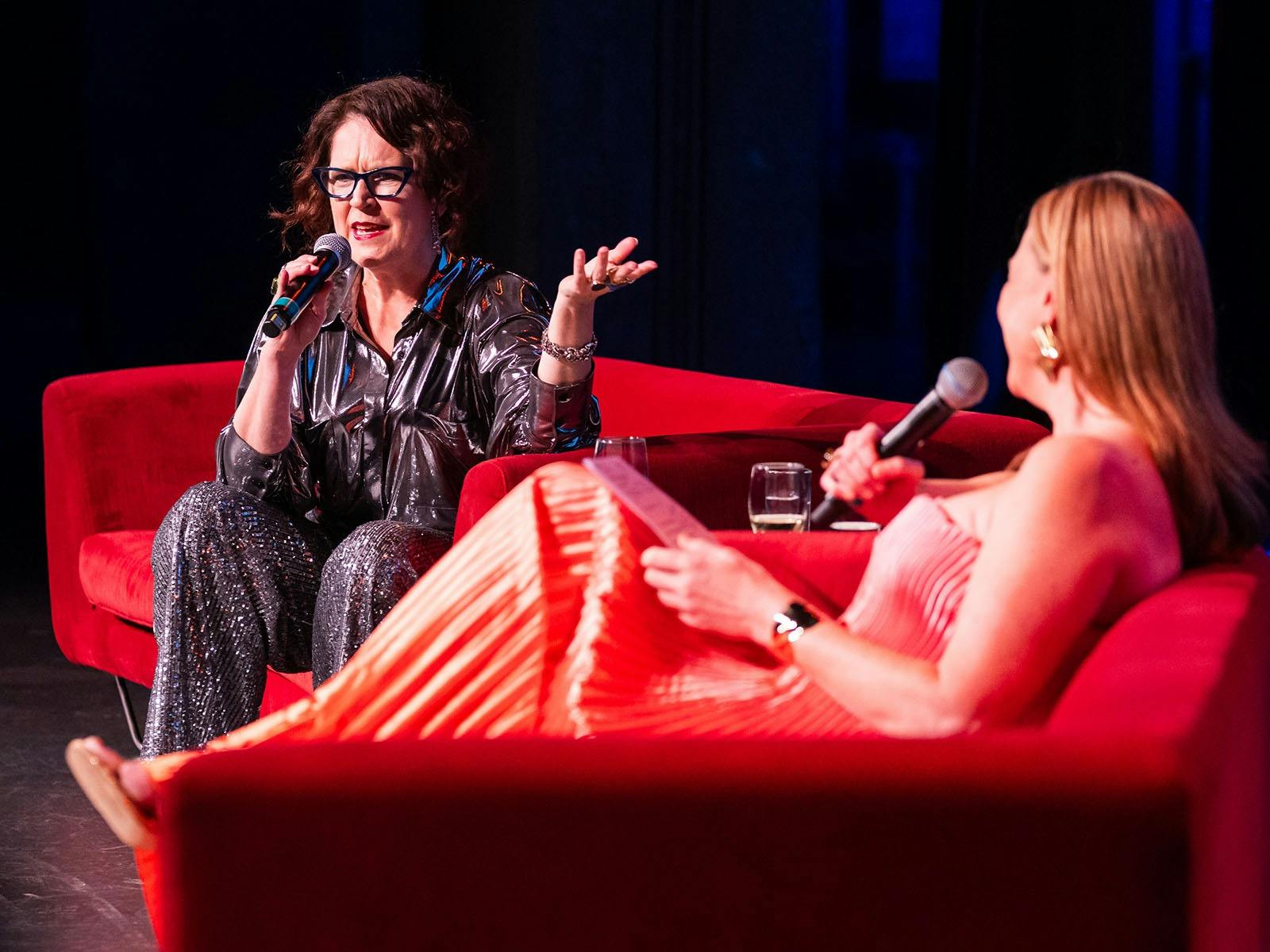 Leigh Sales & Annabel Crabb im Chat: 10 Looks, 3 Live