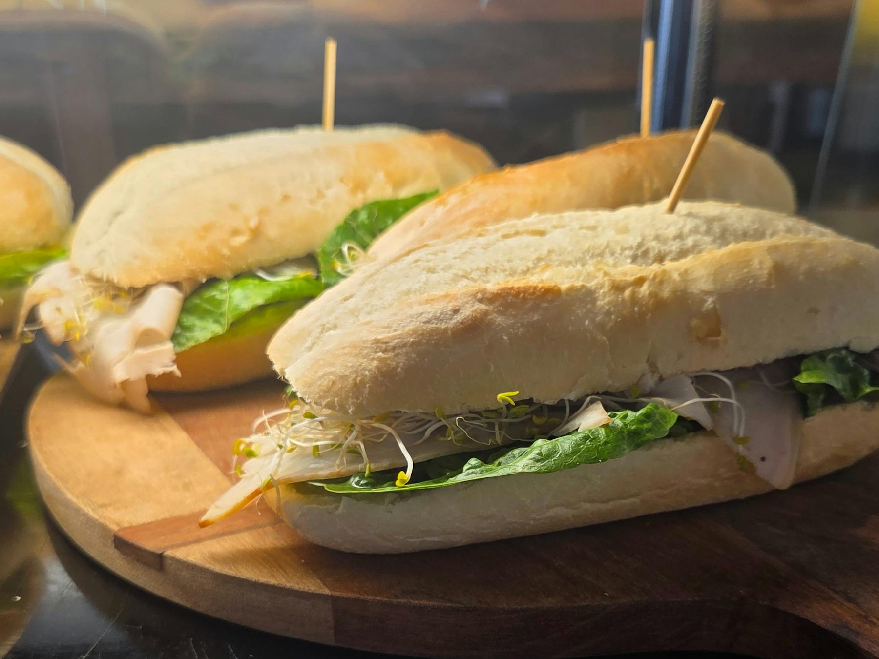 A picture of a turkey sandwich