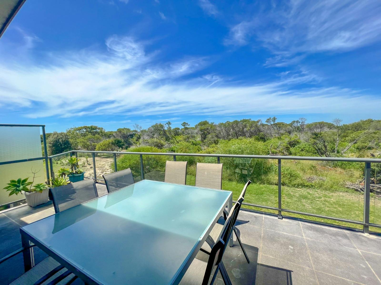 It has a sun drenched balcony where you can glimpse the ocean views