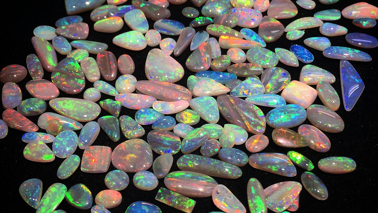 We have Adelaide's largest opal collection, come in and visit our onsite workshop.