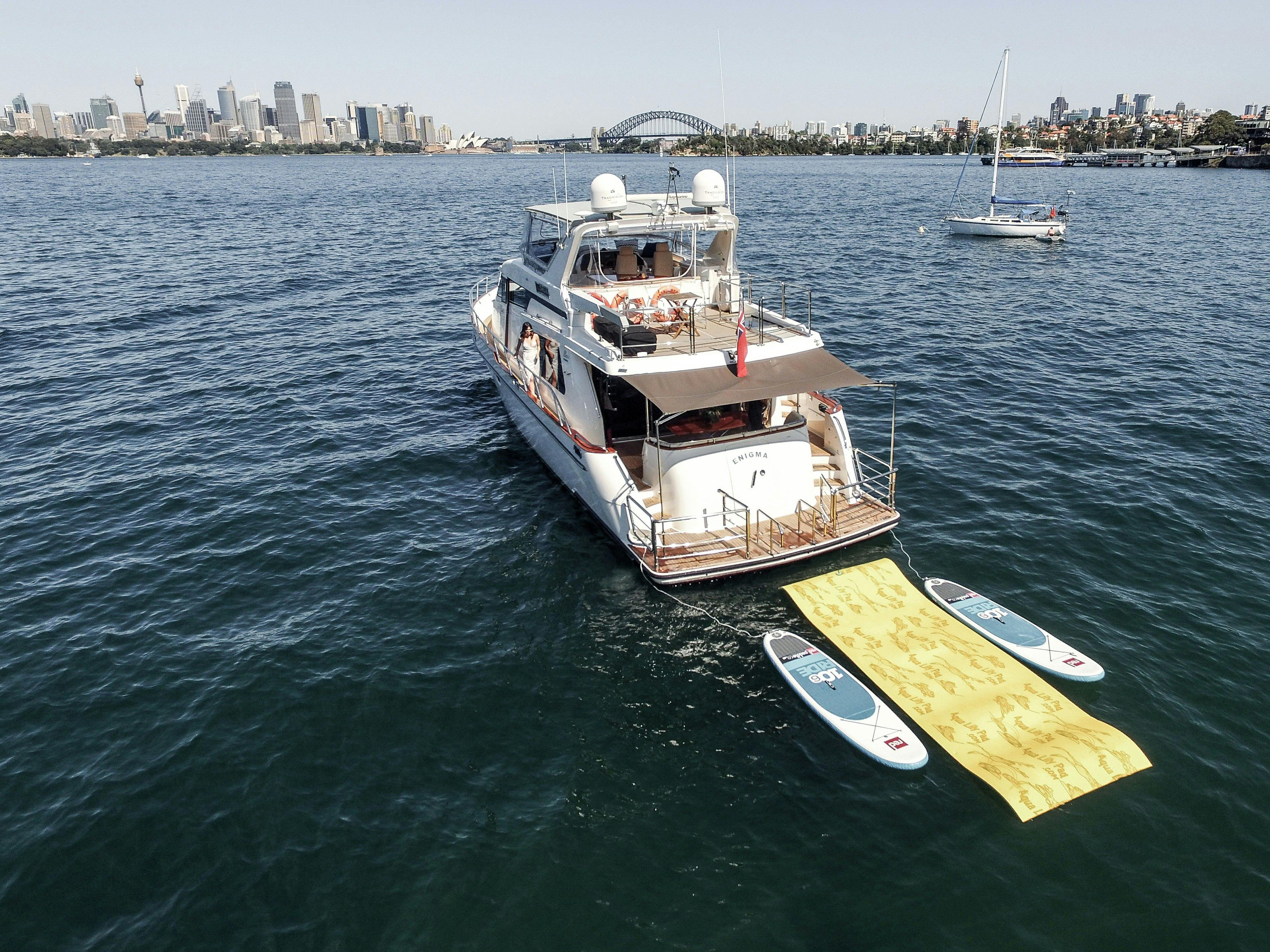 MV Enigma Luxusyacht - Einfache Bootsvermietung