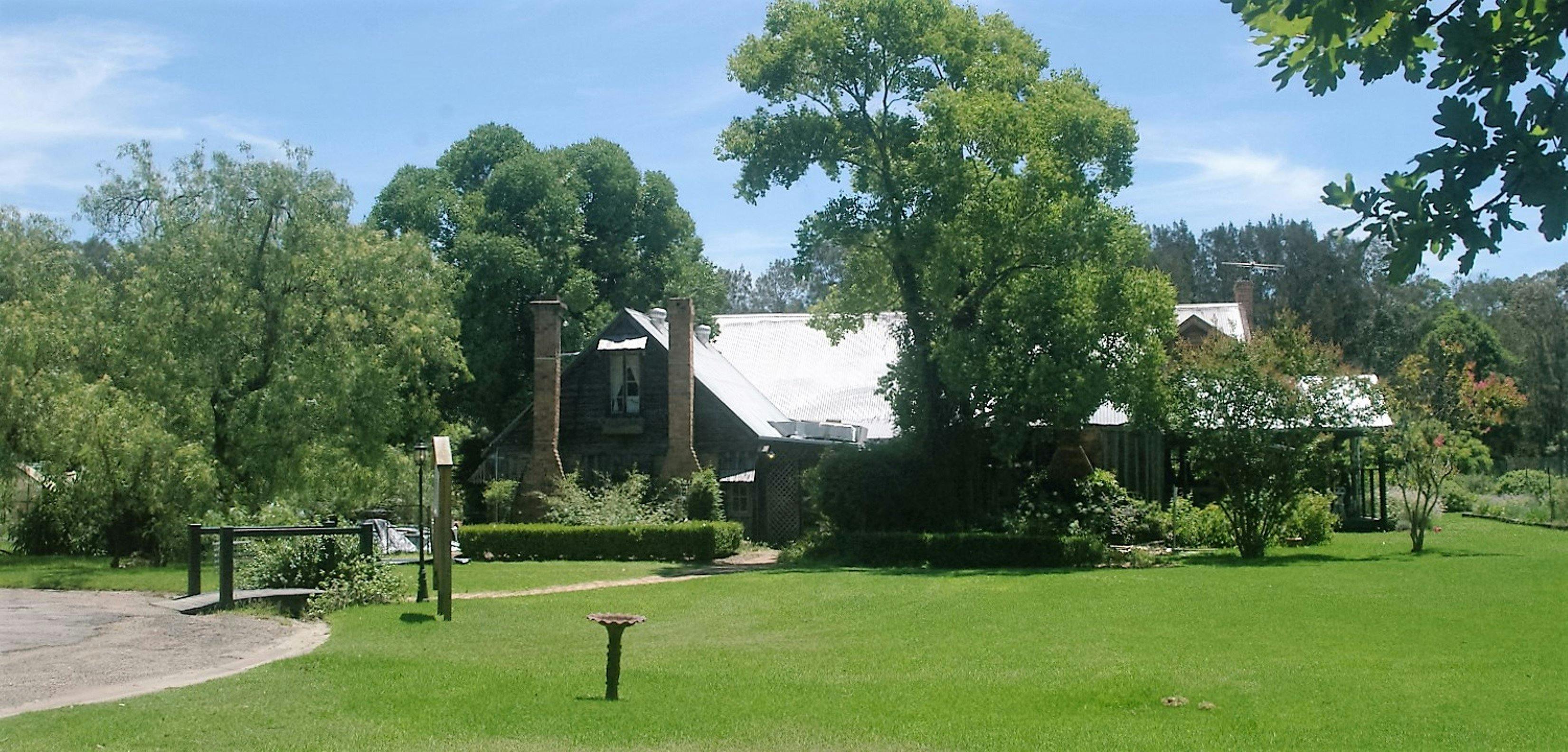 素晴らしい食べ物-本を食べて飲む-sydneydriver.com