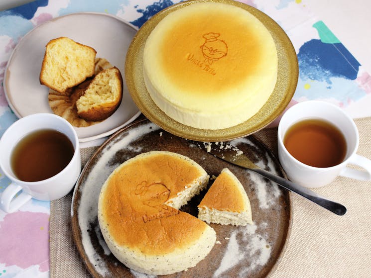 Uncle Tetsu’s Original Honey Earl Grey Cheesecake