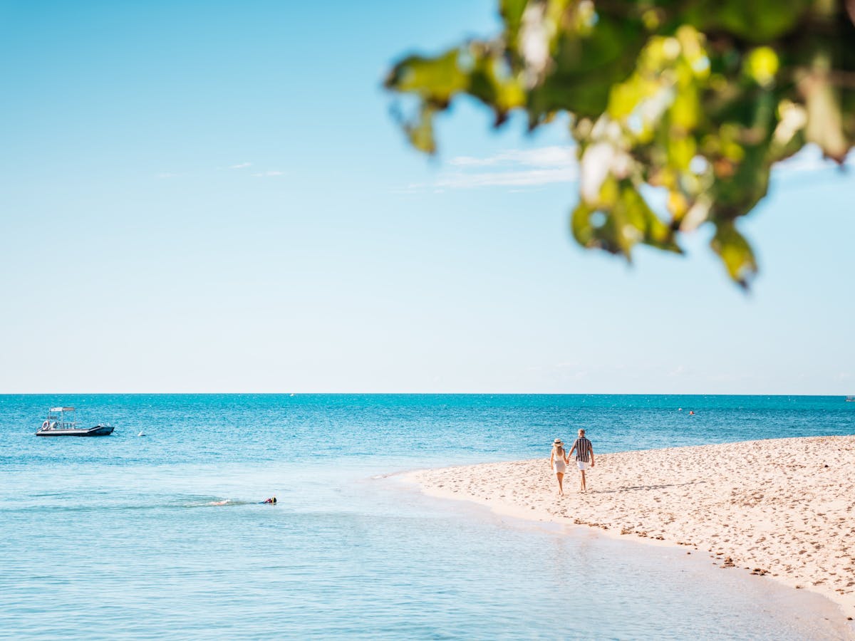 green island beach walk