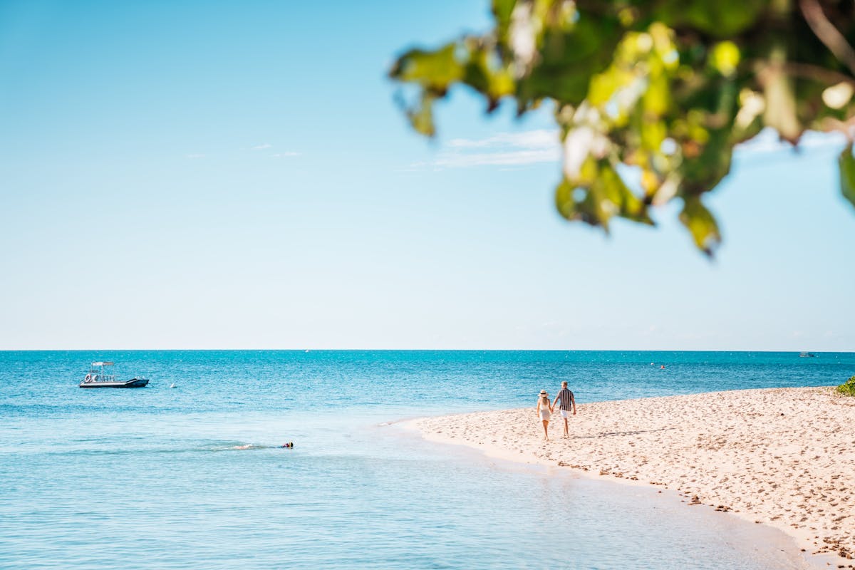 green island beach walk