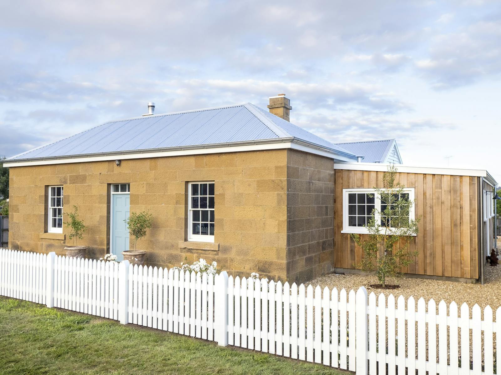 Sandstone Georgian Worker's Cottage Petit Chateau Oatlands