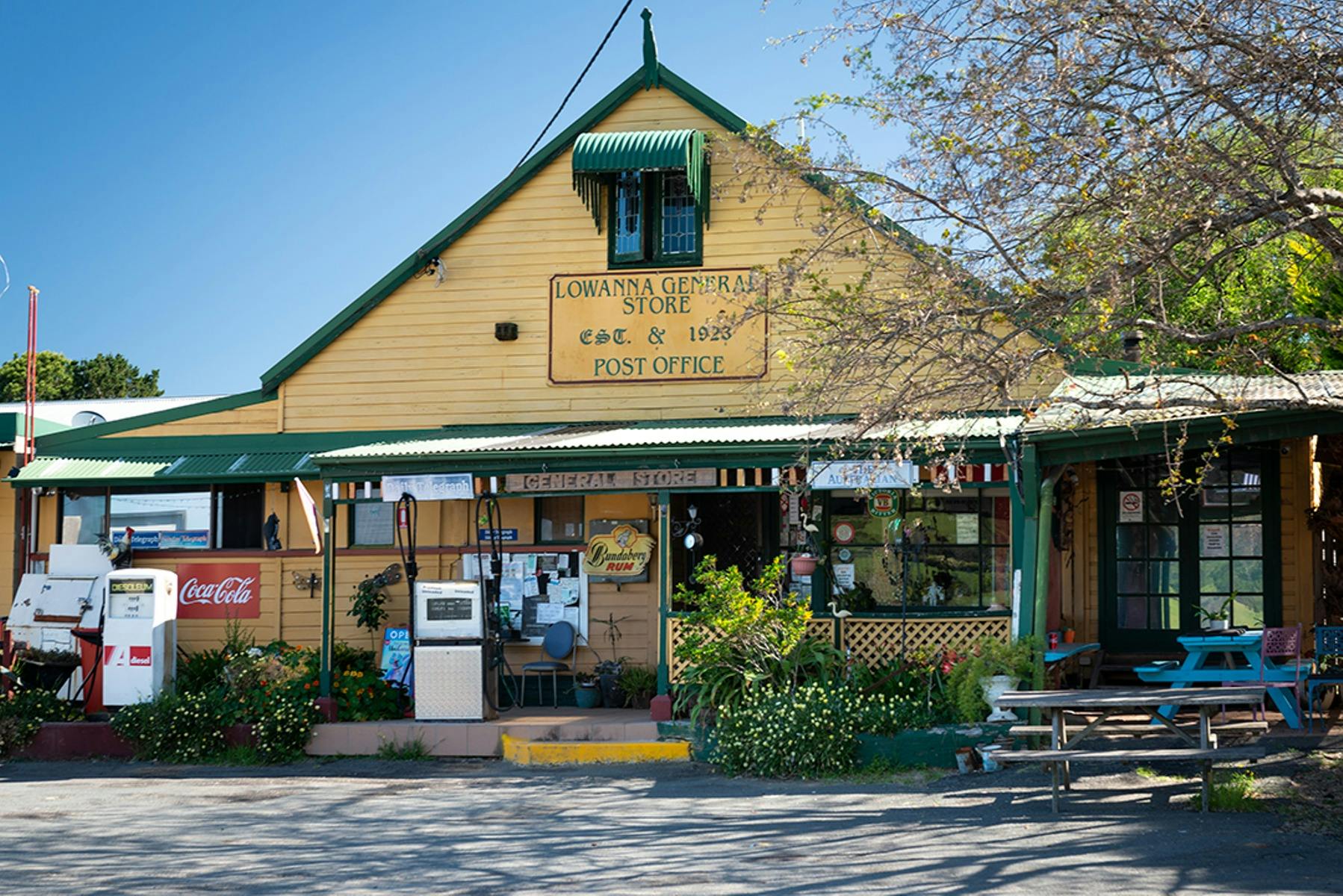 Lowanna General Store