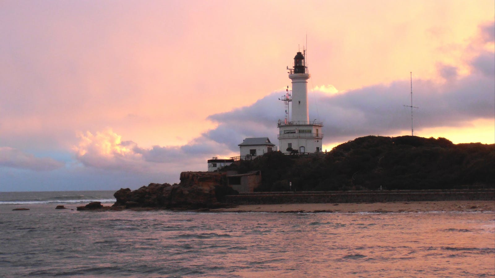 Point Lonsdale Lighthouse (Queenscliffe Maritime Museum)
